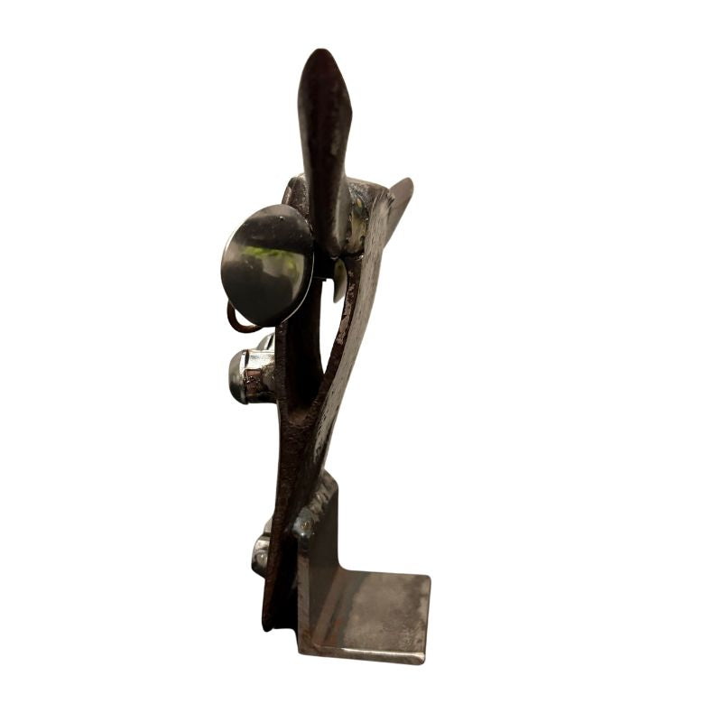 Upcycled Axe Cow Head Sculpture – Handmade Farmhouse Metal Art – Rustic Tabletop Cow Décor – Reclaimed Tool Art Gift for Cow Lovers