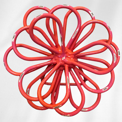 Handcrafted Steel Zinnia Flower Sculpture – Distressed Pink – Artfully Curved by Hand | Metal Bloom Décor for Shelf, Desk, or Bookcase | Gift for Garden & Flower Lovers