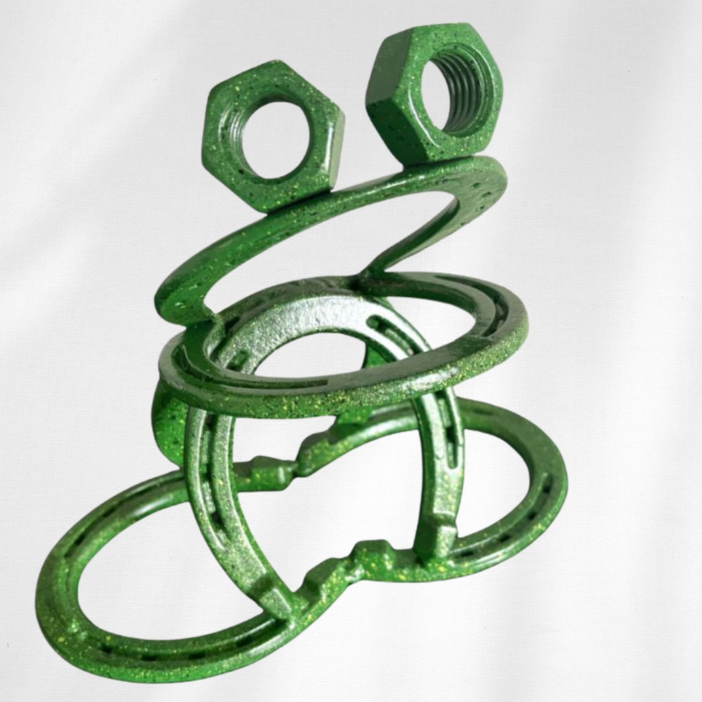 Speckled Green Horseshoe Frog – Handmade Metal Frog Sculpture – Upcycled Horseshoe Art – Garden Decor – Rustic Farmhouse Outdoor Yard Art