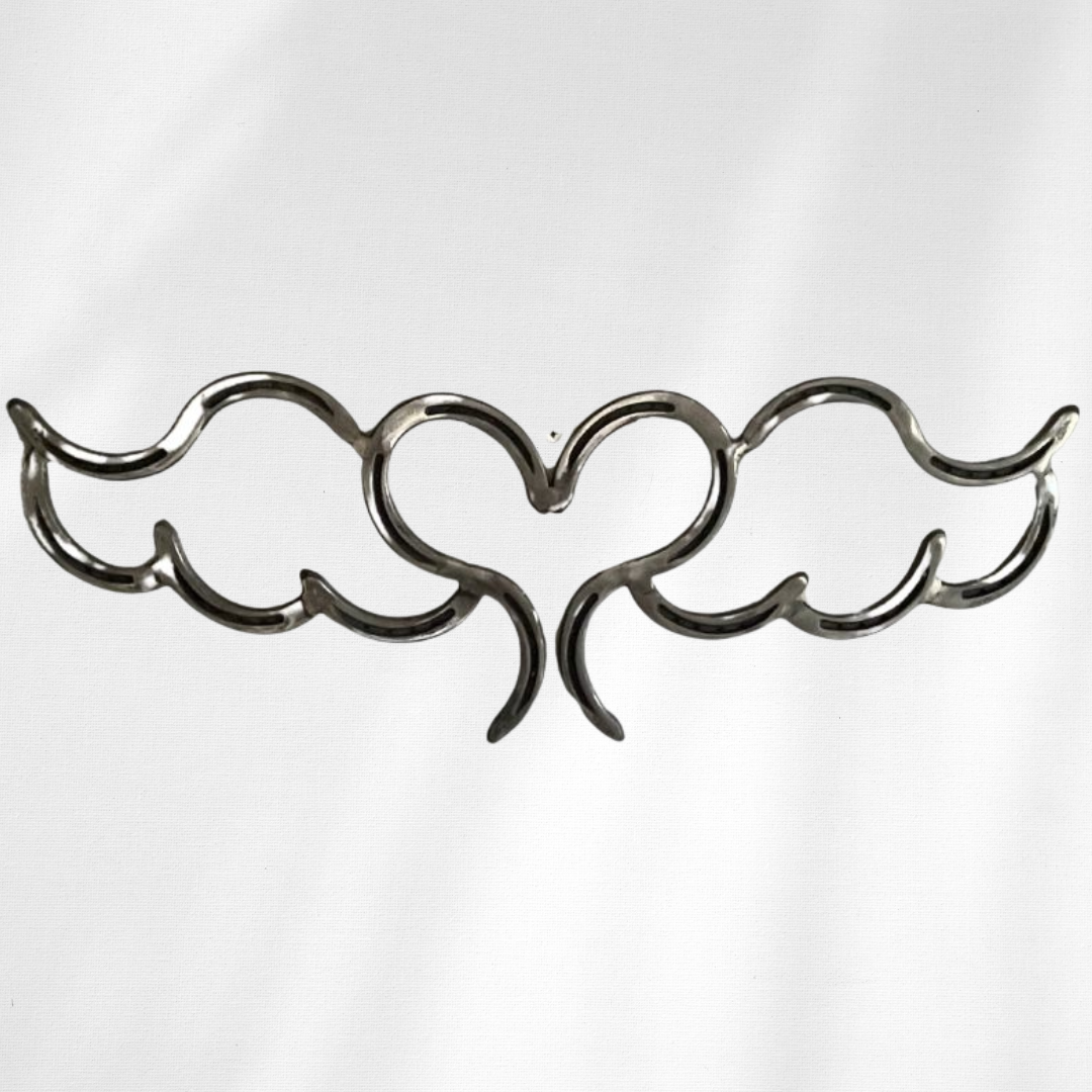 Metal Angel Wings with Heart Wall Art - Handmade Metal Horseshoe Decor for Home and Garden