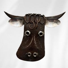 Upcycled Axe Cow Head Sculpture – Handmade Farmhouse Metal Art – Rustic Tabletop Cow Décor – Reclaimed Tool Art Gift for Cow Lovers