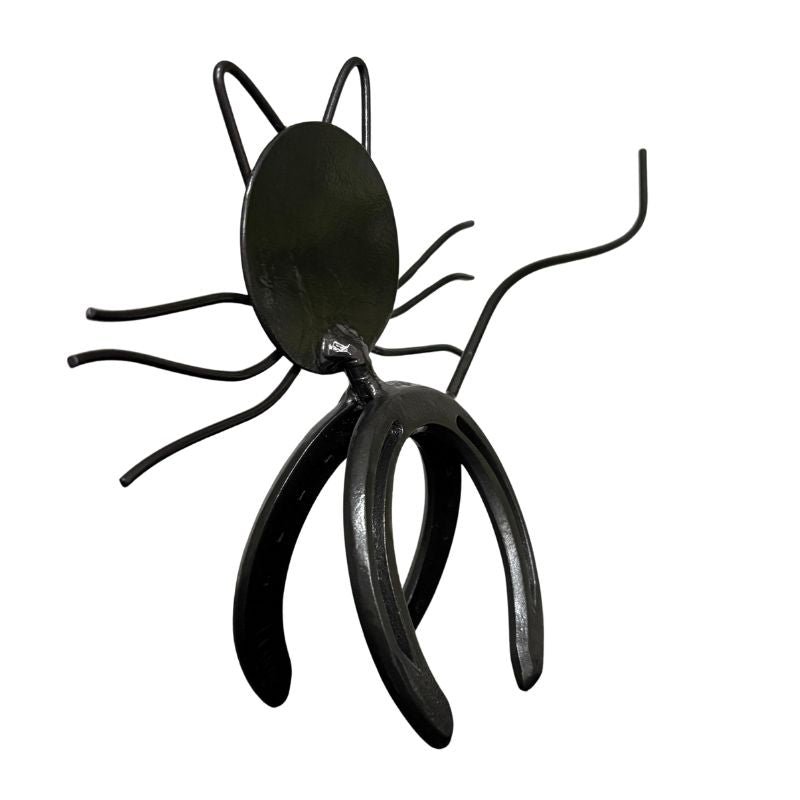 Black Horseshoe Cat Sculpture – Handmade Metal Cat Art – Upcycled Steel Horseshoe Cat Décor – Unique Rustic Farmhouse Home Accent