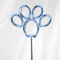 Horseshoe Paw Print Garden Art – Handmade Metal Pet Paw Decor – Pet Paw Yard Stake – Pet Memorial Outdoor Sculpture