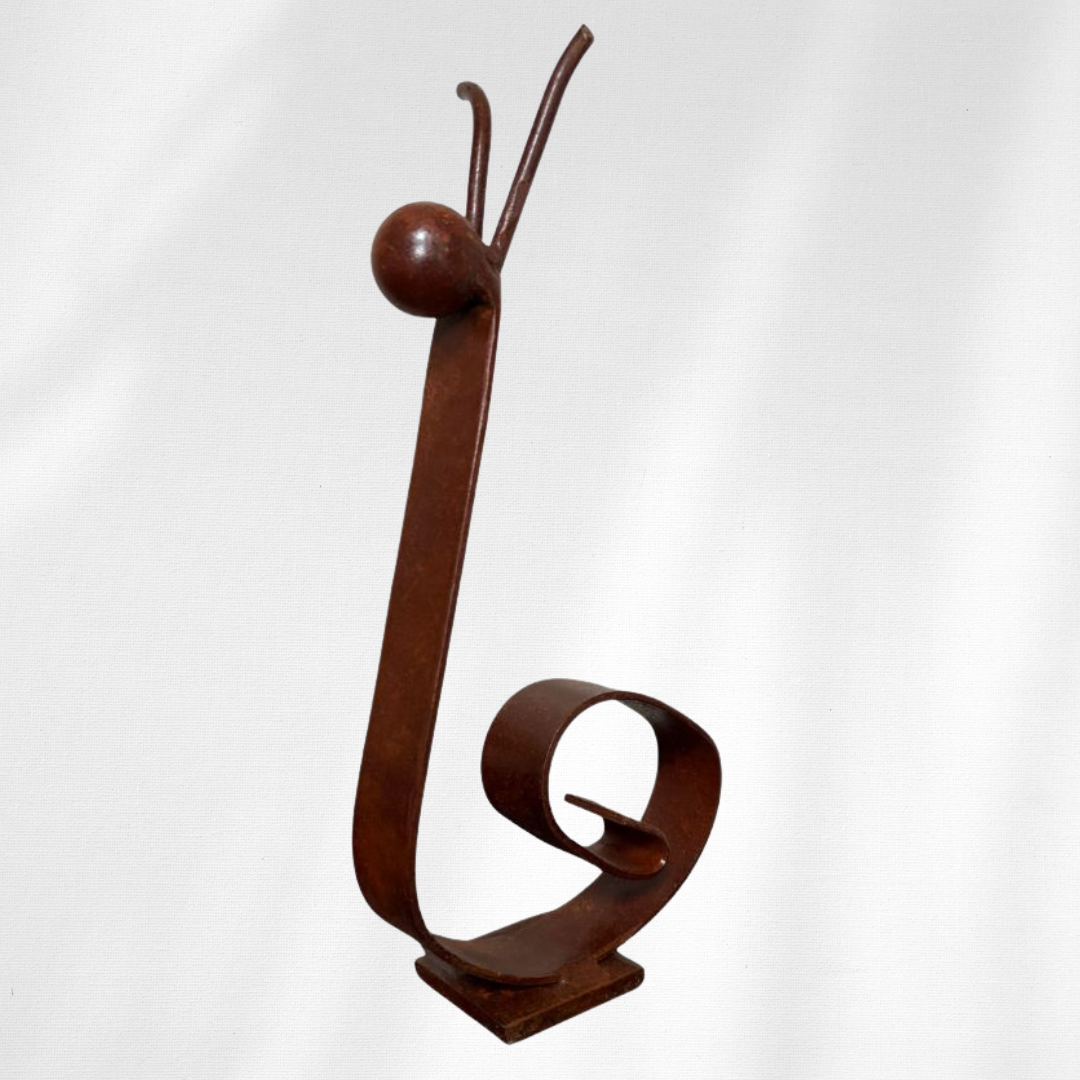 Rustic Metal Snail Sculpture – Handcrafted Tabletop Garden-Inspired Art in Weathered Rust Finish - 1